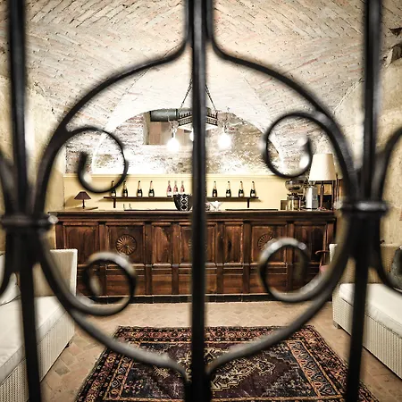 Beccaris Hotel