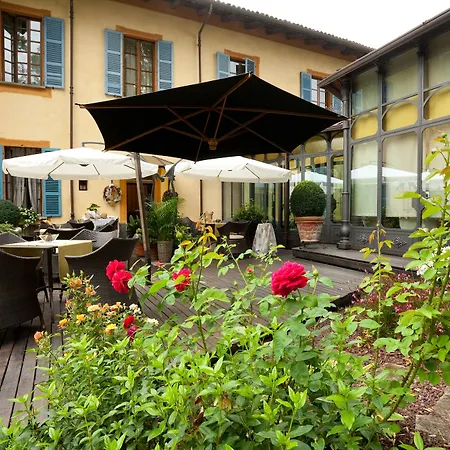 Beccaris 4* Monforte dʼAlba