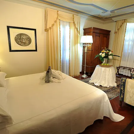 Beccaris Hotell 4*