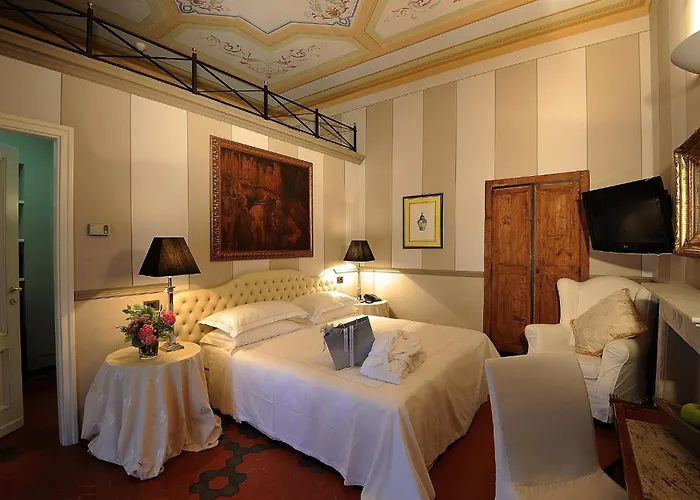 Beccaris Hotel Monforte dʼAlba