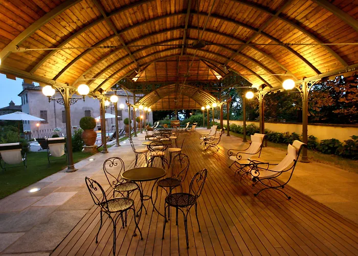 Beccaris Monforte dʼAlba