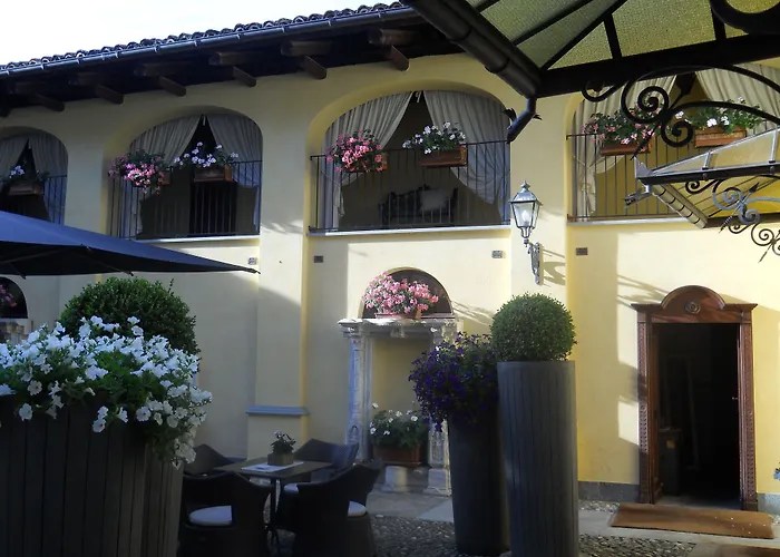 Hotel Beccaris Monforte dʼAlba