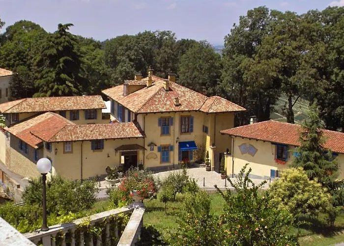 Beccaris Monforte dʼAlba