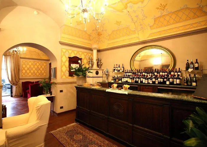 Beccaris Hotel Monforte dʼAlba